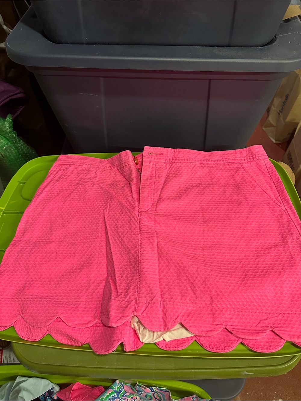 EUC- Lilly Pulitzer Hot Pink Scalloped Hem Skort